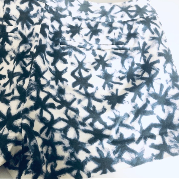 J. Crew Stretch white and blue short. - Picture 5 of 5